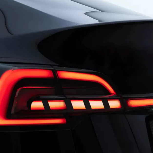 Barra de iluminación + faros traseros dinámicos para Tesla Model 3 y